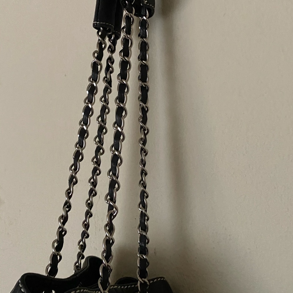 🖤 HP🎉Chanel Bucket Lambskin Bag - Picture 14 of 16